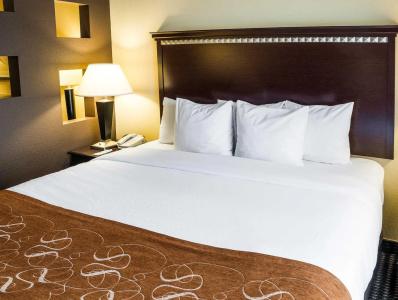 Med City & Suites - 43