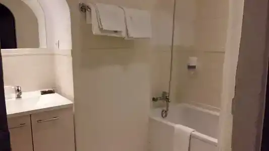 Hôtel Le Capitole - 92