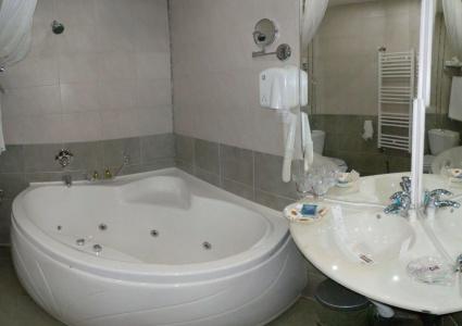 Relax Comfort Suites - 24