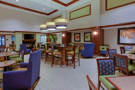 Hampton Inn and Suites South - 18