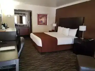 Best Western InnSuites Tucson Foothills & Suites - 46