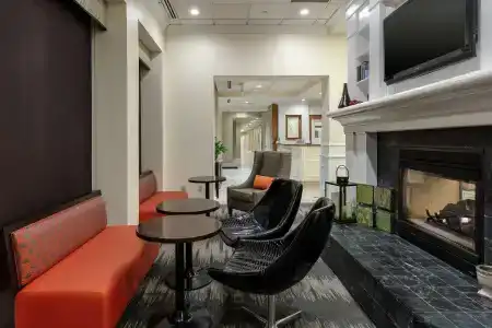 Hilton Garden Inn West I-65 Airport Boulevard - 1