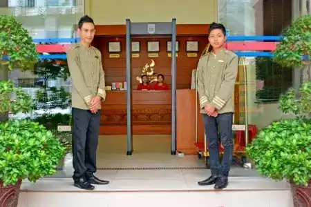 Gold Yadanar - 20