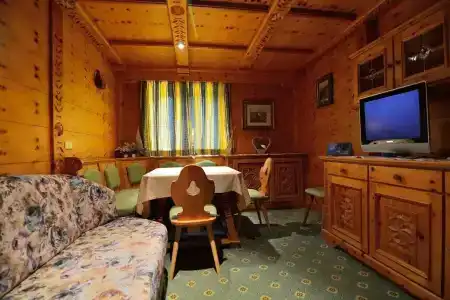 Serena - 44
