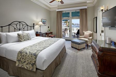 Glorietta Bay Inn - 9