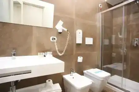 Columbia Wellness & Spa - 57