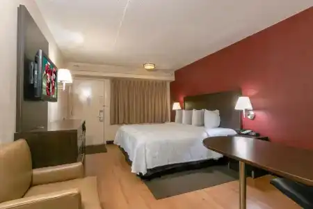 Red Roof Inn Plus+ u Of m North - 33