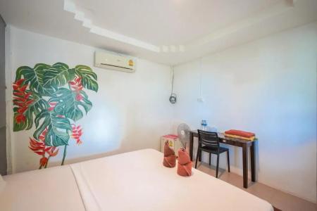 Phi Phi Cozy Seafront Resort - 28