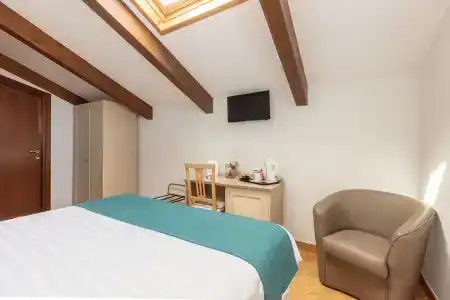 Casale Antonietta - 80