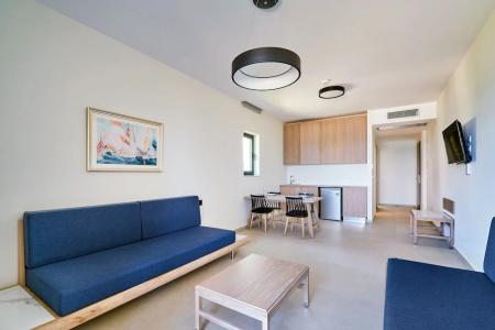 Silver Beach & - 133