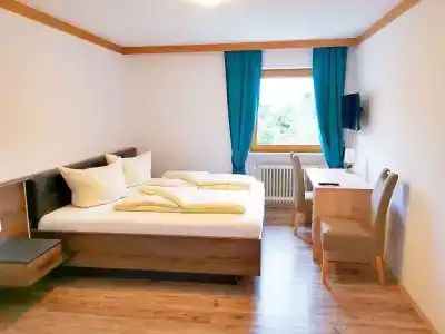 Oyer Hof - 32
