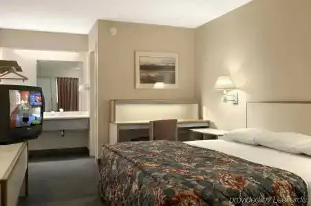 Red Roof Inn Indianapolis South - 5