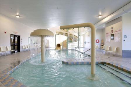 Super 8 by Wyndham - 10