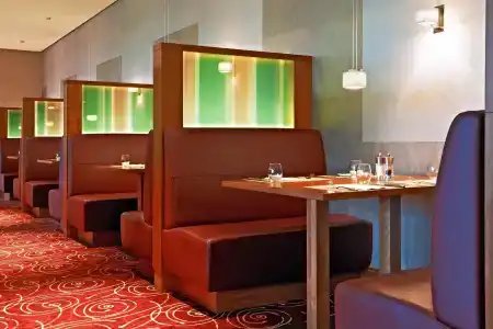 Hilton Garden Inn Frankfurt Airport - 8