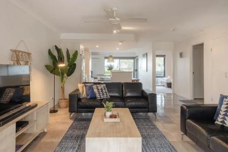 Outrigger Bay - 101