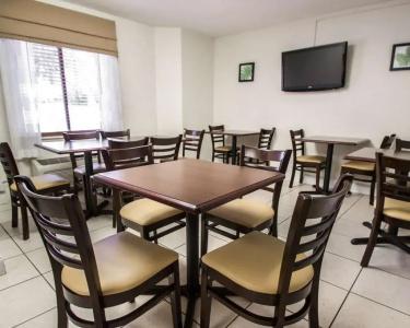 Sleep Inn North - 24