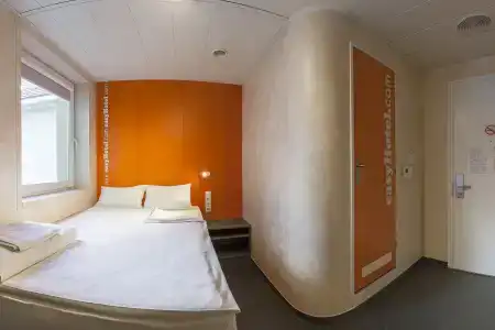 easyBudapest Oktogon - 4
