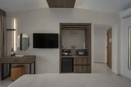 Alia Palace - Adults Only 16+ - 40
