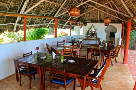 Sazani Beach and Tidal Lounge - 14