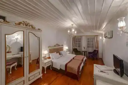 Tuvana - 34