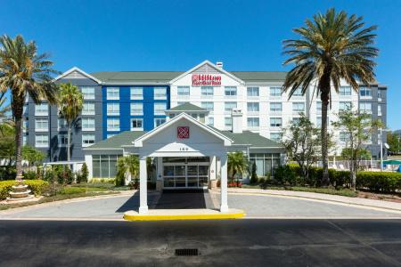 Hilton Garden Inn Airport - 42