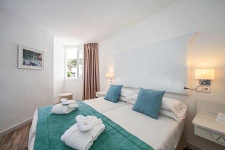 Fergus Style Cala Blanca Suites - 6