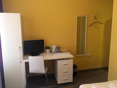 Barcelona Bed & Breakfast - 11