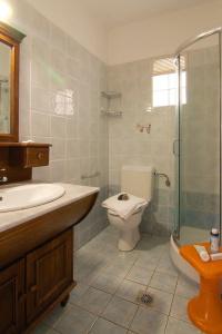Trefon  and Family Suites - 34