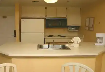 Parc Corniche Condominium Suites - 27