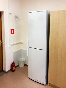 Hostel on 1-ya Bukhvostova 12/11 - 1