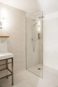 V-Hotel - 43