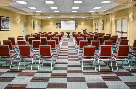 Four Points by Sheraton - 19