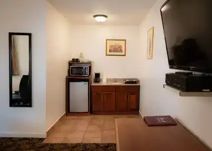 Granada Inn - 17
