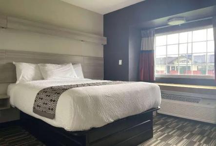 Microtel Inn and Suites by Wyndham / Shreveport - 57