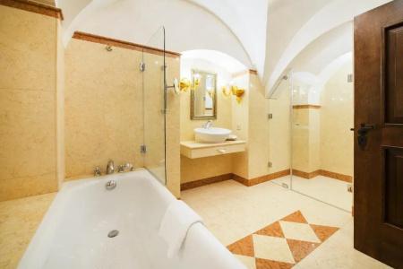 Arcadia Boutique - 43
