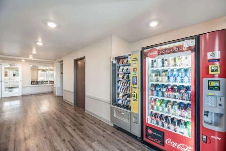 WoodSpring Suites Tucson-South - 9