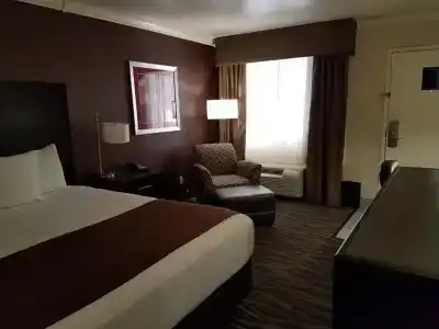 Best Western InnSuites Tucson Foothills & Suites - 48