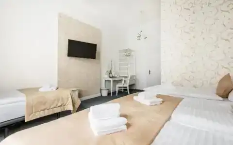 Downtown Bratislava B&B - 52