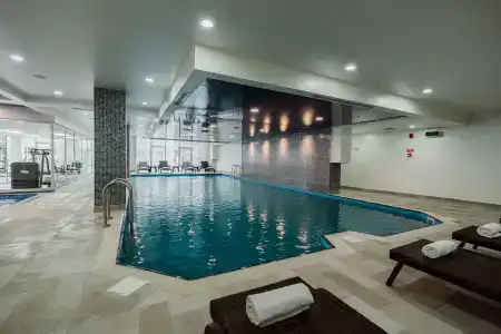 Best Western Plus - 13