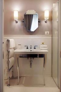 Florence Luxury Suites and Wellness - 87