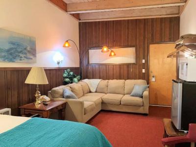 Breakers Boutique Inn - 62