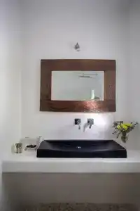 Zefi & Suites - 196