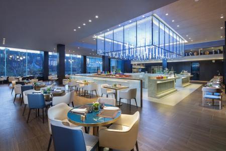 Golden Tulip Shanghai Rainbow - 48