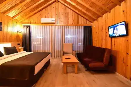 Sandal Otel - 90
