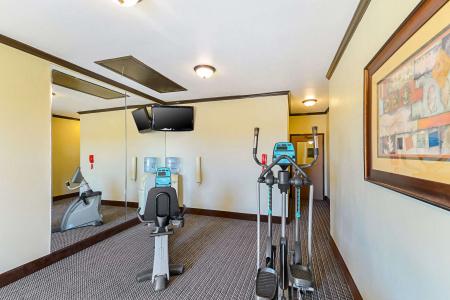 Quality Inn & Suites - 18