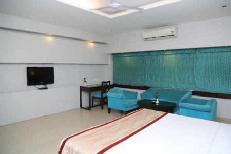 The Curzon Court - 85