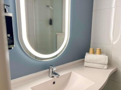 ibis Nîmes Ouest - A9 - 44
