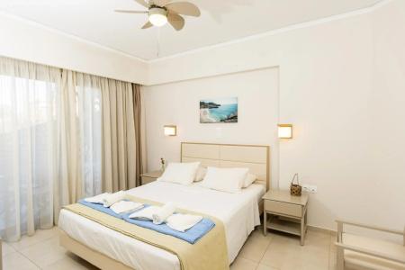 Trefon  and Family Suites - 41