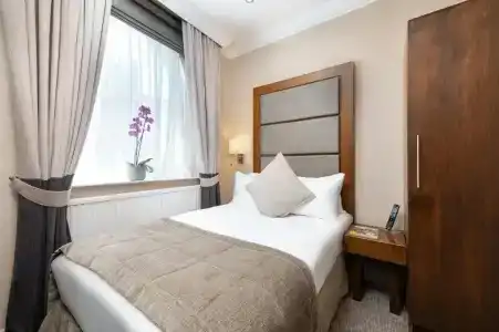 Langham Court - 47