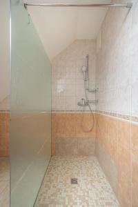 Rooms &  Pr Matjon - 50